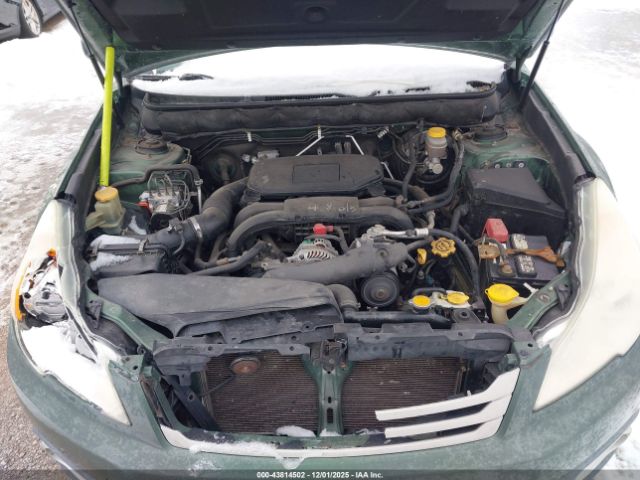 Subaru Outback 2.5i Limited Image 8