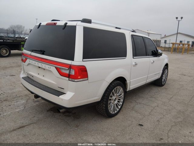 Lincoln Navigator Image 4
