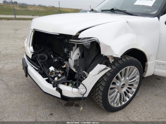 Lincoln Navigator Image 9