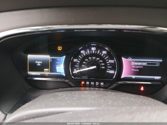 Lincoln Navigator Image 2