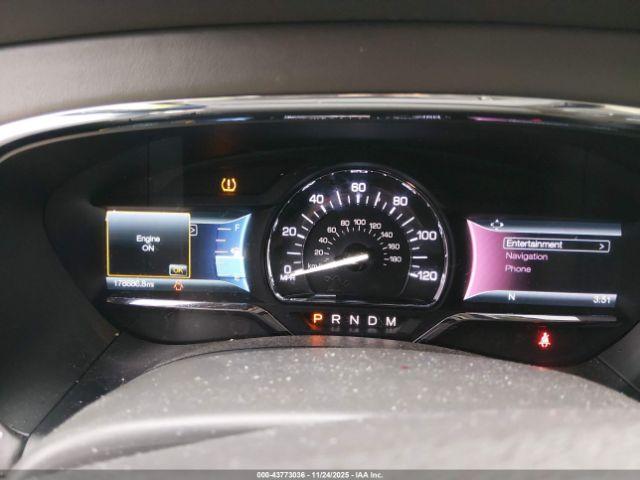 Lincoln Navigator Image 2