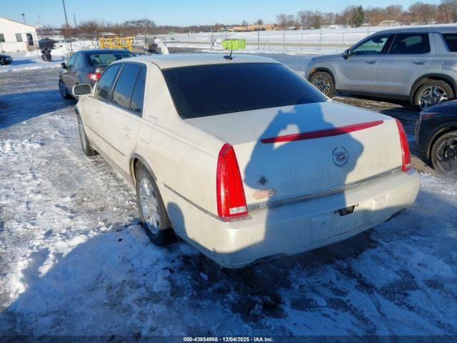 Cadillac DTS 1sd Image 6