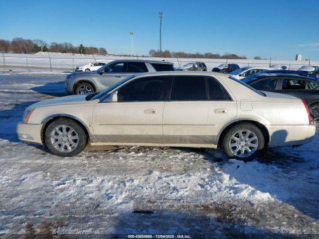 Cadillac DTS 1sd Image 9