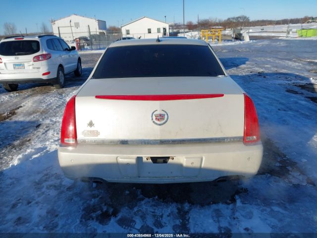 Cadillac DTS 1sd Image 13