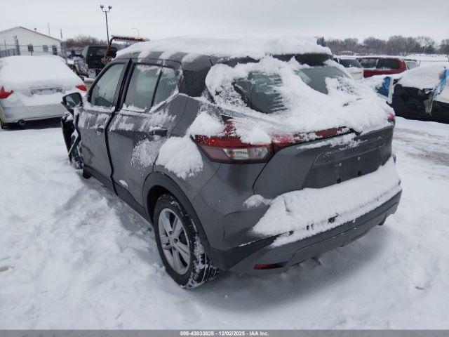 Nissan Kicks S Xtronic Cvt Image 4