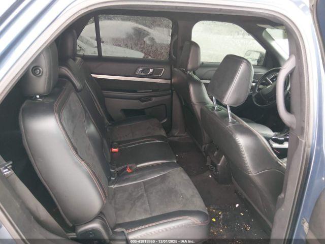 Ford Explorer Xlt Image 13