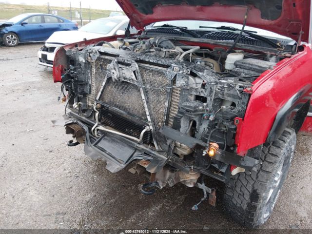 Chevrolet Silverado 2500 Image 7