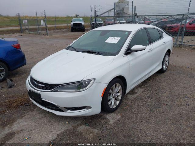 Chrysler 200 C Image 11