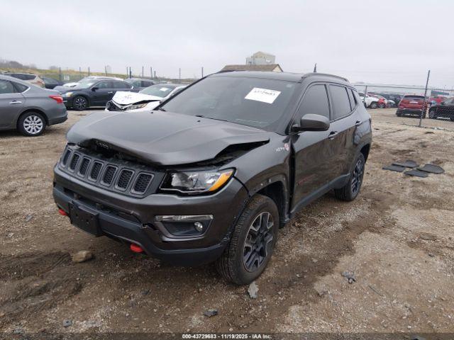 Jeep Compass Trailhawk 4x4 Image 15