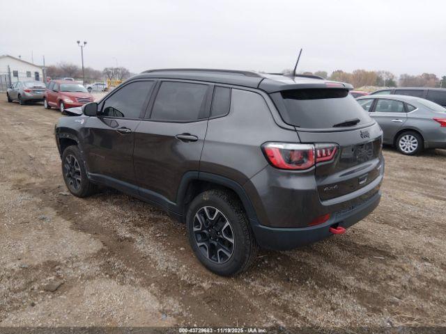 Jeep Compass Trailhawk 4x4 Image 16