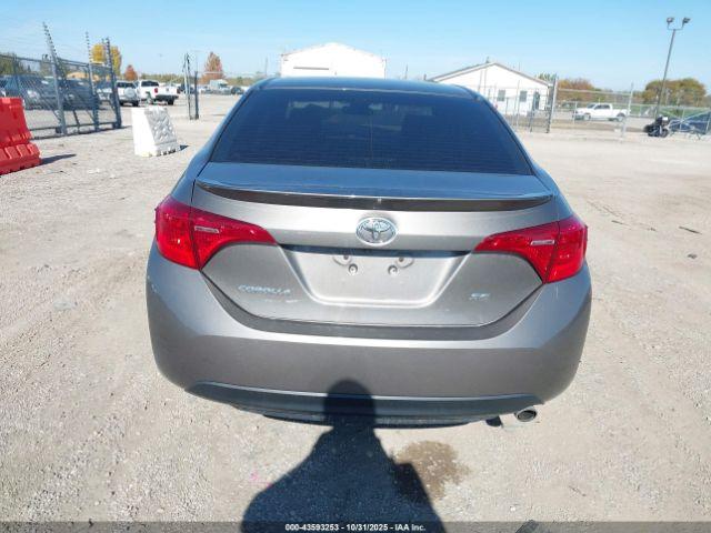 Toyota Corolla Se Image 10