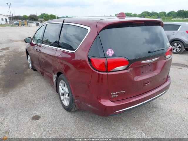 Chrysler Pacifica Touring Plus Image 16