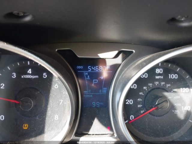 Hyundai VELOSTER Image 6