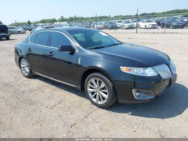 Lincoln MKS Image 1
