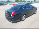Lincoln MKS Image 8