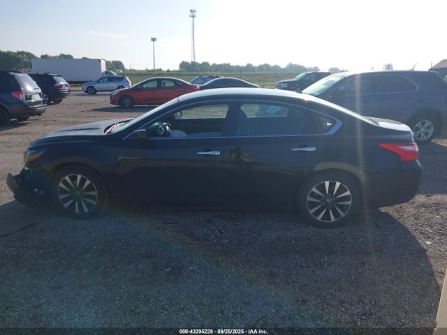 Nissan Altima 2.5 Sv Image 5