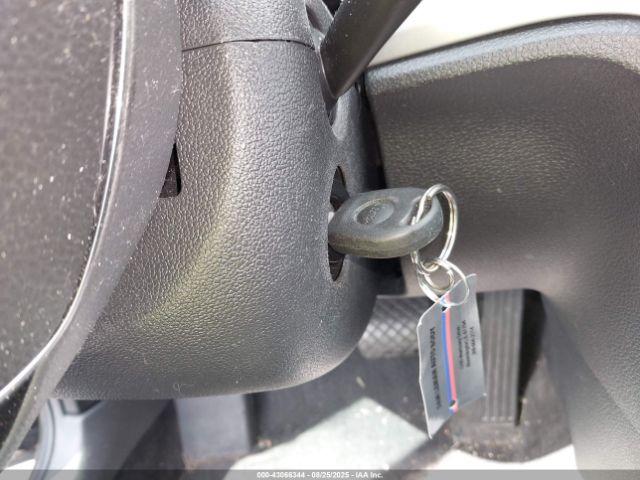 Volkswagen Passat 1.8t S Image 8