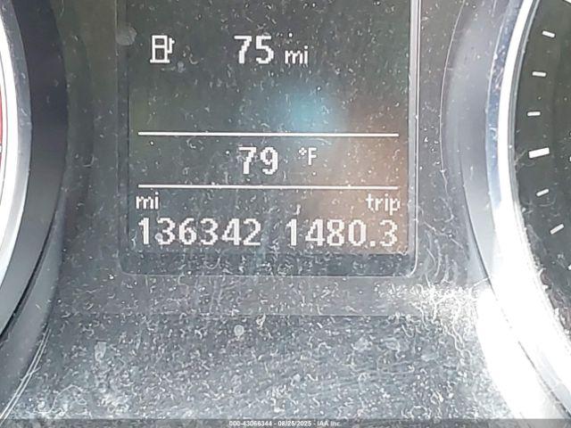 Volkswagen Passat 1.8t S Image 14