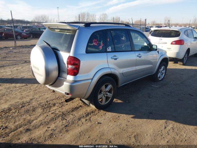 Toyota RAV4 Image 11