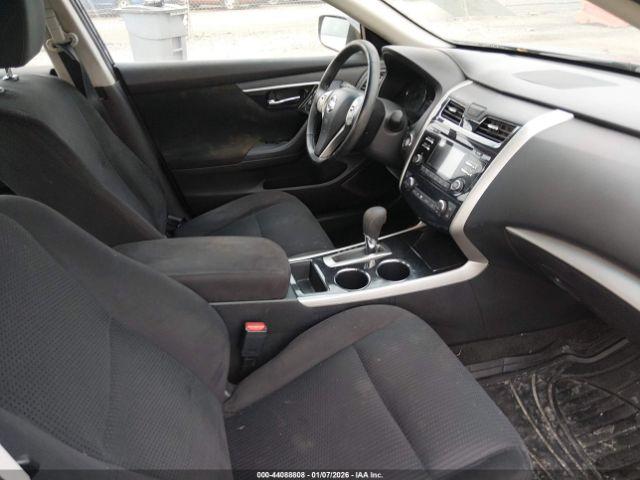 Nissan Altima 2.5 Sv Image 10