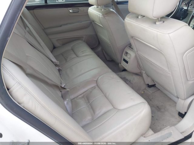 Cadillac DTS Premium Collection Image 7