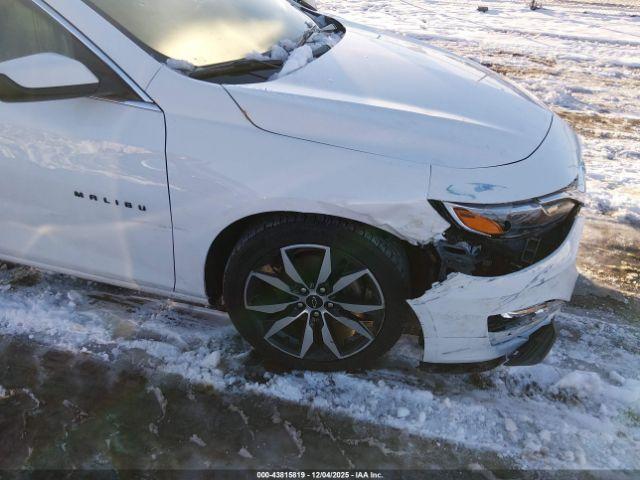 Chevrolet Malibu Fwd Rs Image 2