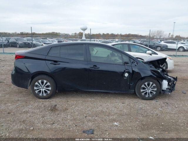 Toyota Prius Le Image 3