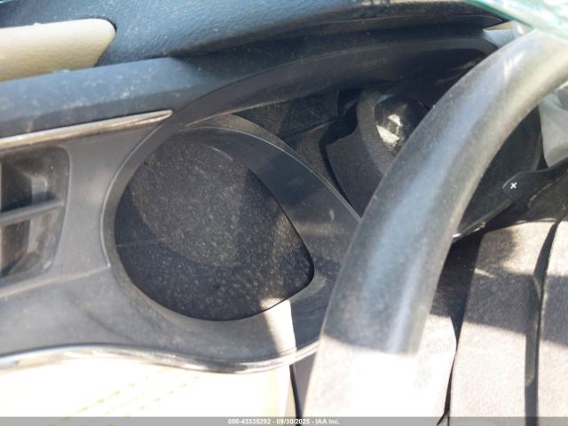 Toyota Avalon Xle Premium Image 8