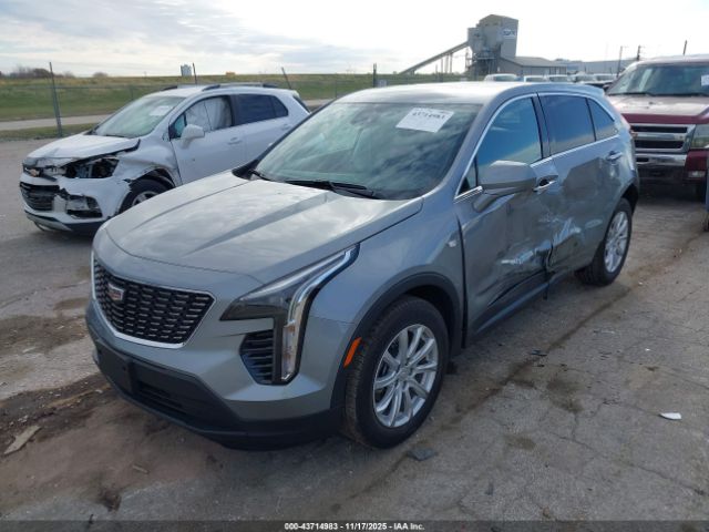 Cadillac XT4 Fwd Luxury Image 2