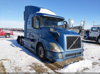  Salvage Volvo Vn
